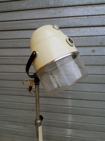 secador pelo peluqueria pie ruedas 1u